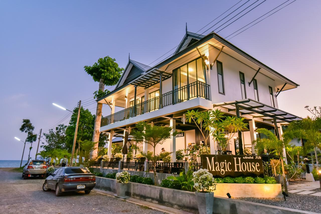 Magic House - No Pets Allowed Chumphon Exterior foto